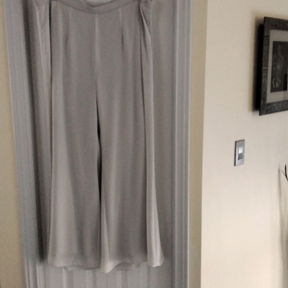 R & M Richard's Formal Jacket Pant Suit - Picture 10 of 15